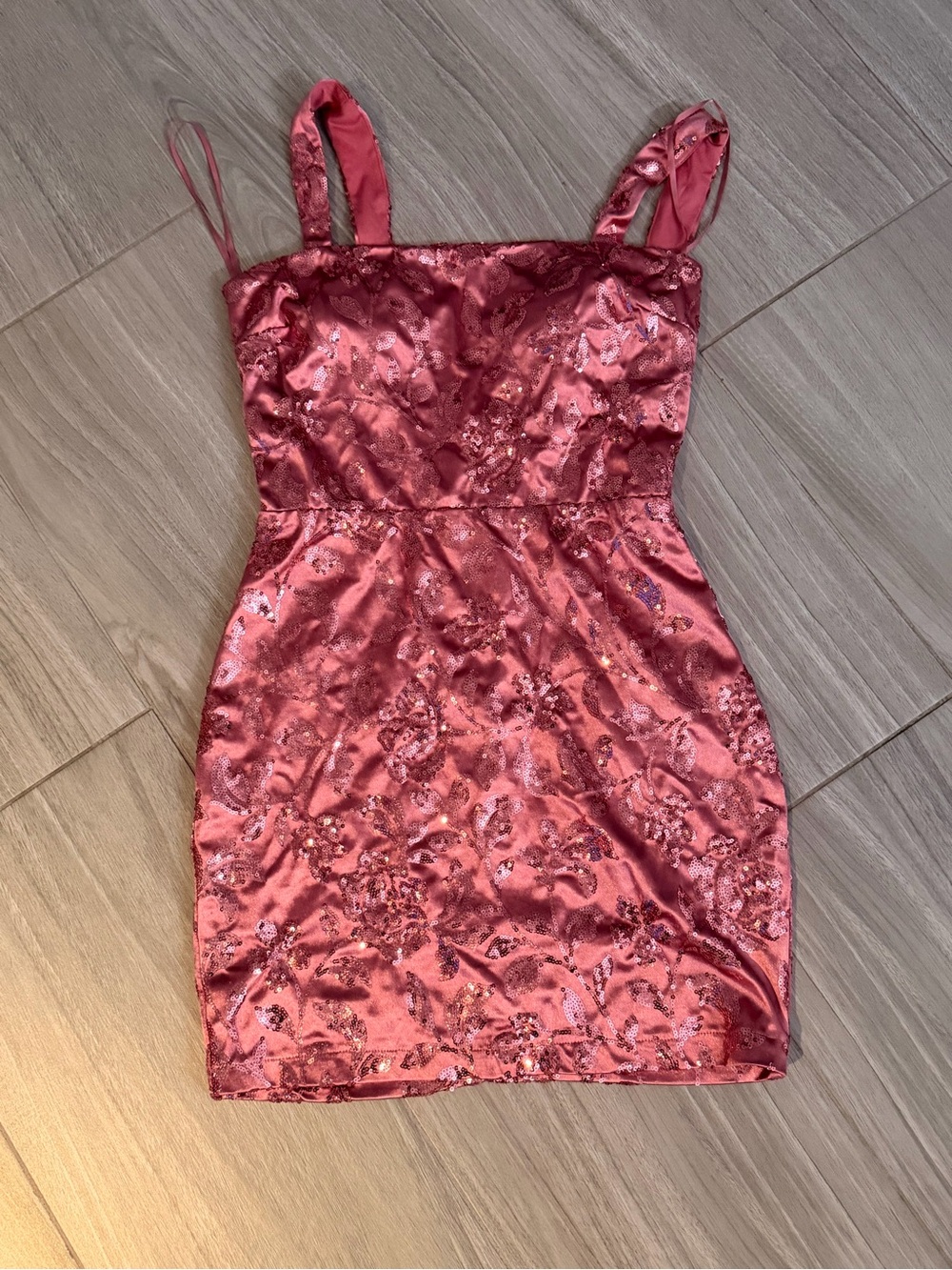 Windsor Rose Pink Floral sequin mini dress
